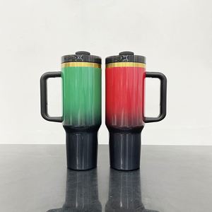 Nueva Botella de Agua de Viaje con Aislamiento al Vacío, 40oz, H2.0, Color Rojo y Verde Degradado, con Brillo y Recubrimiento Dorado Láser, para Envoltura UV, Navidad, Estados Unidos - Product Image 5