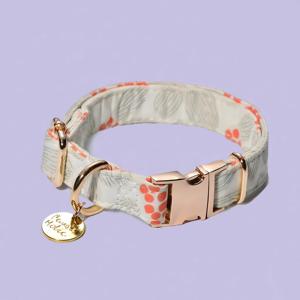 Collier de luxe pour chien en coton doux de qualité supérieure avec lumières, boucle réglable, design élégant et mignon imprimé, personnalisable et durable pour animaux de compagnie - Product Image 1