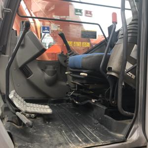 รถขุดตีนตะขาบไฮดรอลิก HITACHI ZX125US 12Ton มือสองจากญี่ปุ่นพร้อมเครื่องยนต์อีซูซุปั๊มไฮดรอลิกแบบ2016 - Product Image 4