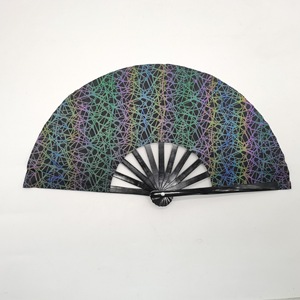 Grand ventilateur à main avec design d'art populaire pour une utilisation <span class=keywords><strong>rave</strong></span> ou souvenir Technique peinte à la main - Product Image 5