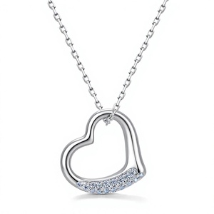 Collar con Colgante de Plata de Ley 925 y Moissanita, Corte Redondo, Regalo para el Día de San Valentín - Product Image 1
