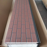 Panneaux sandwich modernes en mousse de polyuréthane ignifuge pour bardage extérieur en métal, isolation structurelle décorative pour toiture de maison