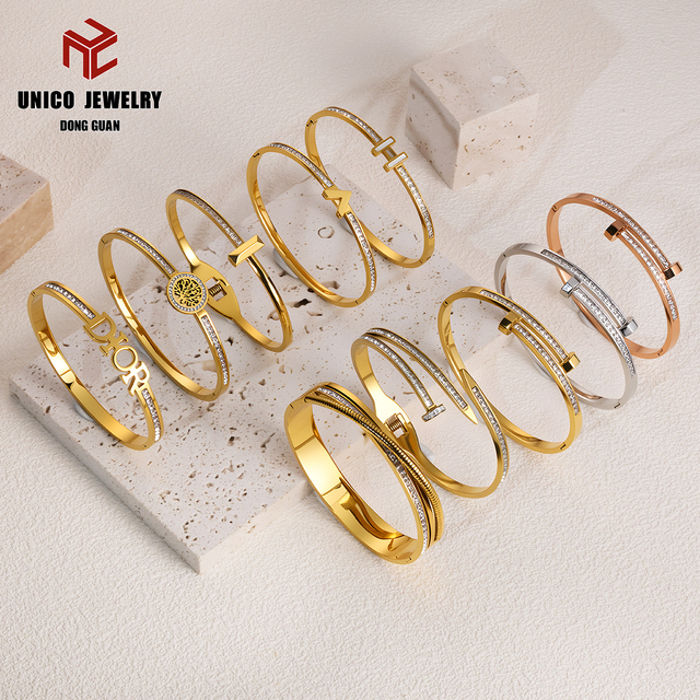 Non-tarnish Bangle Stainless Steel 18K PVD Gold Plated Cubic Zircon Inlaid Stackable Bangle for Party Daily Wear