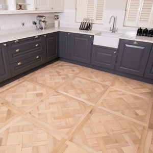 Parquet en chêne Versailles AVANTIMORA antidérapant, anti-rayures, certifié CE, finition mate, grade AB, 14 mm, 16 mm, 18 mm, multicouche, système T&G, pour usage intérieur - Product Image 1