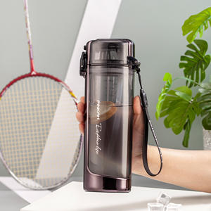 PINKAH Nouveau Lancement 650ml 22 OZ Sans Bpa Forme Carrée Double Couvercle Conception En Plastique Tritan Paille Bouteille D'eau avec Sangle - Product Image 5