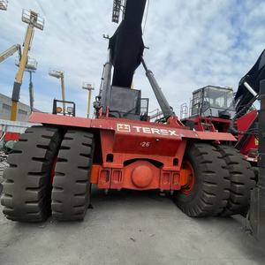 Grúas para Elevación de Contenedores, Apilador de Contenedores de 45 Toneladas/Terex CS45KM, Equipo de Manipulación de Contenedores para Operaciones Portuarias - Product Image 4