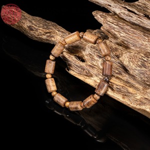 Bracelet en perles de bambou d'agarwood naturel 8 mm pour hommes, bois riche en huile, parfum intense, bijoux faits à la main - Product Image 2