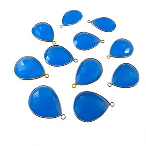 Conectores de Cuarzo Hidrocalcedonio Azul en Forma de Pera Briolette con Bisel - Product Image 1
