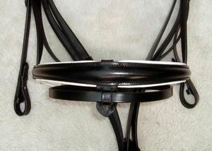 Brida de cuero DD negra hecha a mano, cómoda y acolchada, con diadema de perlas, para equitación deportiva y de carreras, estilo western, estribos y cincha. - Product Image 4