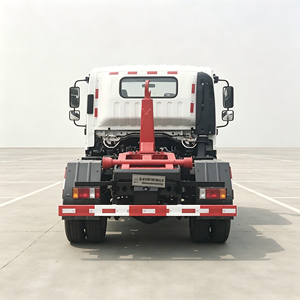 รถบรรทุกเก็บขยะแบบมีตะขอเกี่ยว ISUZU KV100 เครื่องยนต์ดีเซล ระบบไฮดรอลิก สำหรับถังขยะแบบเปลี่ยนได้ ขายเพื่อการส่งออก - Product Image 3