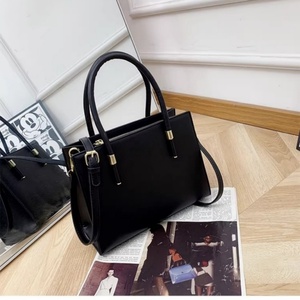 Nouveauté Sac à main bandoulière noir en cuir PU avec broderie ouverte, imperméable, élégant, à deux poignées, design compact, pour usage quotidien, pour femme - Product Image 6