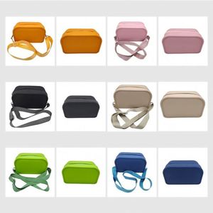 Bolsa de Maquillaje de Silicona Reutilizable Ecológica, Práctica y Duradera, con Cierre de Cremallera, Gran Capacidad, Estilo Moderno - Product Image 6