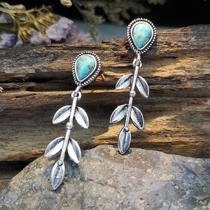 Orecchini Pendenti Creativi a Goccia con Accenti Colorati, Stile Vintage, Accessori di Moda per Donne, Vendita all'Ingrosso - Product Image 3