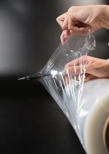 Rollo de Film Estirable para Envolver Palés, Uso Manual, Biodegradable, Resistente a la Humedad, 20 Micras, Transparente, PE - Product Image 5