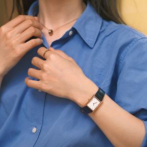 Reloj de Cuarzo de Moda Unisex de Cuero Genuino con Forma Rectangular Personalizada, Caja de Acero Inoxidable, Resistente al Agua 3BAR - Product Image 4