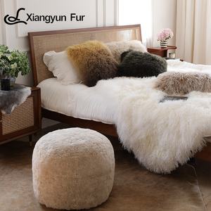 Puf otomano de piel de oveja para el hogar, taburete de piel suave, hecho a mano, 100% Lana, decorativo, Moderno - Product Image 1