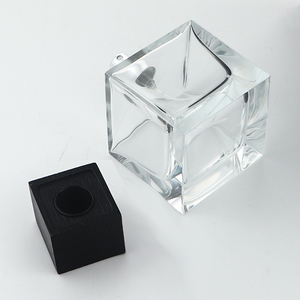 Flacon de parfum en verre Cube 3.4 ml, récipient vide, bouteille avec bouchon en bois, Spray à sertir, 100 pièces - Product Image 3