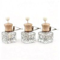 Bouteille diffuseur de parfum carrée en verre de 10 ml avec bouchon en bois, pour voiture, à suspendre, désodorisant d'air, vente en gros