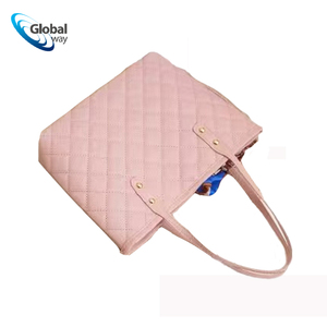 Bolso Tote Acolchado Rosa, Bolso Promocional de Cuero PU con Lazo Colorido, 22x7x20cm, Idea de Regalo Empresarial para Mujeres - Product Image 3