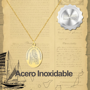 Collier religieux Vierge de Candelaria en acier inoxydable doré avec chaîne à maillons et pendentifs et breloques fins - Product Image 3