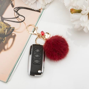 Porte-clés Pompon Kawaii en forme de cœur en métal avec strass scintillants, pendentifs de luxe, bijoux en forme de boule moelleuse - Product Image 3