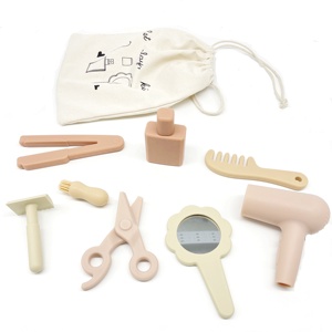 Nuevo conjunto de salón de belleza <span class=keywords><strong>para</strong></span> <span class=keywords><strong>niñas</strong></span>, juego de simulación de silicona, kit de corte de pelo <span class=keywords><strong>para</strong></span> estilista, juguetes de peluquería con juego de secador de pelo - Product Image 2