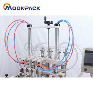 Machine de remplissage automatique de liquides Moonpack G1WYD-4D avec contrôle PLC pour bouteilles de cidre, soda, canettes, thé, huile et autres contenants - Product Image 5