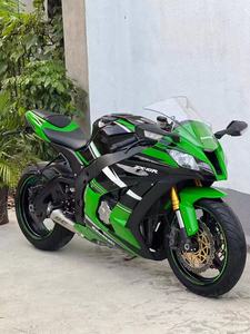 <span class=keywords><strong>Kawasaki</strong></span> ZX-10R, Motocicleta Deportiva de Alta Gama, 998cc, 4 Cilindros en Línea, Dominación en Pista, Motocicletas a Gasolina - Product Image 2