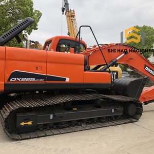Excavatrice d'occasion DOOSAN DX225LC-9C 22T économique et performante, équipée d'un moteur, d'une boîte de vitesses et d'une pompe pour les grands travaux de construction - Product Image 1