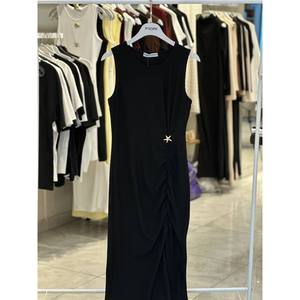 Robe de soirée moulante noire Fiori, col rond, taille naturelle, tenue de soirée confortable - Product Image 1