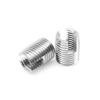 Insert fileté autoforeur fendu 302 en acier au carbone SUS304, bague filetée pour l'industrie lourde, grade 4.8, norme ISO