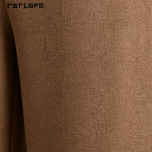 Pantalones Deportivos de Felpa para Hombre, Color Mocha Marrón, Costuras Externas Visibles, Bolsillos Laterales, Corte Recto Relajado, Estilo Deportivo de Lujo - Product Image 4