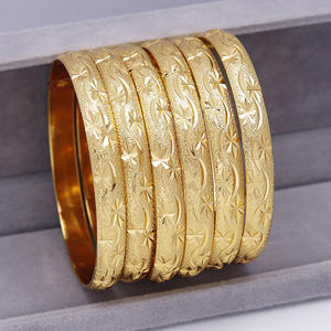 Gelang Lapis Emas 14k India Dengan Liontin, Desain Gelang Emas Arab Baru yang Lebar, Perhiasan Berlapis Emas untuk Wanita, Hadiah - Product Image 4