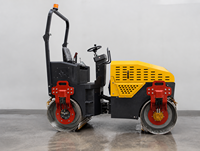 Compacteur routier compact pour la construction de parkings
