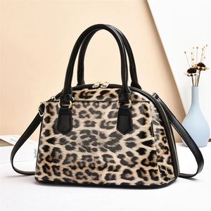 Bolsos cruzados de leopardo en oferta, bolsos de mano de cuero PU duradero para mujer - Product Image 5