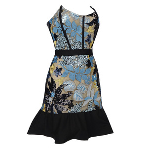 Robe pour femme DAILY DRESS, style européen 2026, best-seller américain - Robe de printemps unique, sexy, sans bretelles, à sequins, de conception indépendante - Product Image 3