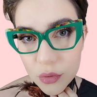 Monture de lunettes œil-de-chat grande taille style punk pour femme, couleurs contrastées uniques, verres anti-lumière bleue tendance Instagram
