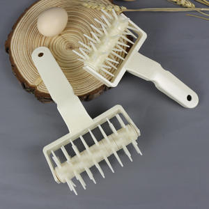 Rouleau à pâte à <span class=keywords><strong>pizza</strong></span>, outil de fabrication de trous à tarte Docker rouleau à pâtisserie avec pointes outil d'amarrage à <span class=keywords><strong>pizza</strong></span> portable pour gaufres à gâteaux à la maison - Product Image 1