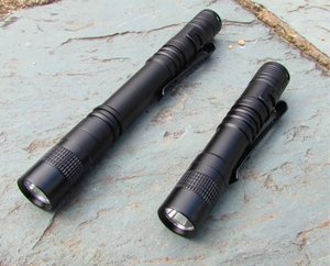 Linterna Táctica LED Multifuncional, Mini, Portátil, de Mano, con Clip de Bolsillo, Impermeable, de Largo Alcance - Product Image 2