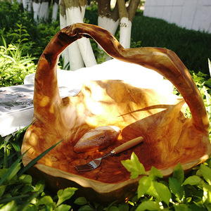 Bandeja de madera tallada con forma irregular, de madera maciza, con compartimento grande para frutas y aperitivos, para uso en mesa. - Product Image 2