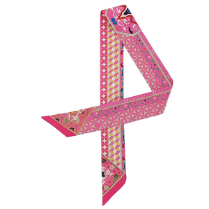 Écharpe en soie fine géométrique rouge et rose pour femme, accessoire personnalisé imprimé numériquement, utilisable comme attache pour cheveux, ruban pour poignée de sac - Tout usage - Product Image 1