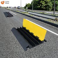 1 2 3 4 5 fentes pour fils en caoutchouc Pvc Bosse de vitesse Sécurité routière Rampe de câble en caoutchouc Protecteur de 5 canaux en caoutchouc