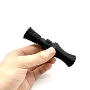 เครื่องเรียกเป็ดแบบพกพา Sharpshooter รุ่น Black 5 พร้อมเสียงเปลี่ยนได้ 5 แบบ สำหรับล่อเป็ดในการล่าสัตว์ - Product Image 3