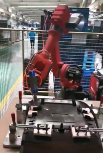 Robot industriel Boront 1820, avec une portée de 1850 mm et une charge utile de 20 kg, appliqué au polissage - Product Image 3