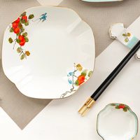 Vaisselle en porcelaine sous glaçure faite à la main, style chinois : bols, assiettes, cuillères, théières