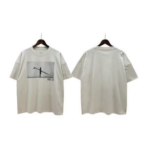 T-shirt in Cotone Mercerizzato Vestibilità Ampia, Maglietta Corta Streetwear con Stampa Personalizzata e Orlo Grezzo per Uomo - Product Image 4