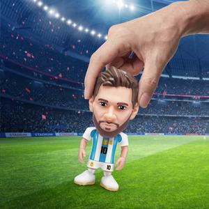 Figura Coleccionable Oficial <span class=keywords><strong>de</strong></span> la <span class=keywords><strong>Serie</strong></span> 1 <span class=keywords><strong>de</strong></span> <span class=keywords><strong>Ballers</strong></span> 2026 <span class=keywords><strong>de</strong></span> ZURU, Cápsula <span class=keywords><strong>de</strong></span> Fútbol Soccer Fan Zone, para Fanáticos del Fútbol y Coleccionistas Deportivos - Product Image 3