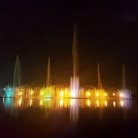 बांग्लादेश 120*24m झील अस्थायी संगीत नृत्य पानी के फव्वारे के साथ रंगीन DMX 512 रोशनी