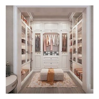 Conception française de garde-robe de chambre à coucher en bois massif de chêne ouvert antique blanc classique avec coiffeuse