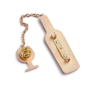 Pin Publicitario de Metal para Bar/Club con Diseño de Botella de Vino Tinto y Copa, para Bartender - Product Image 5